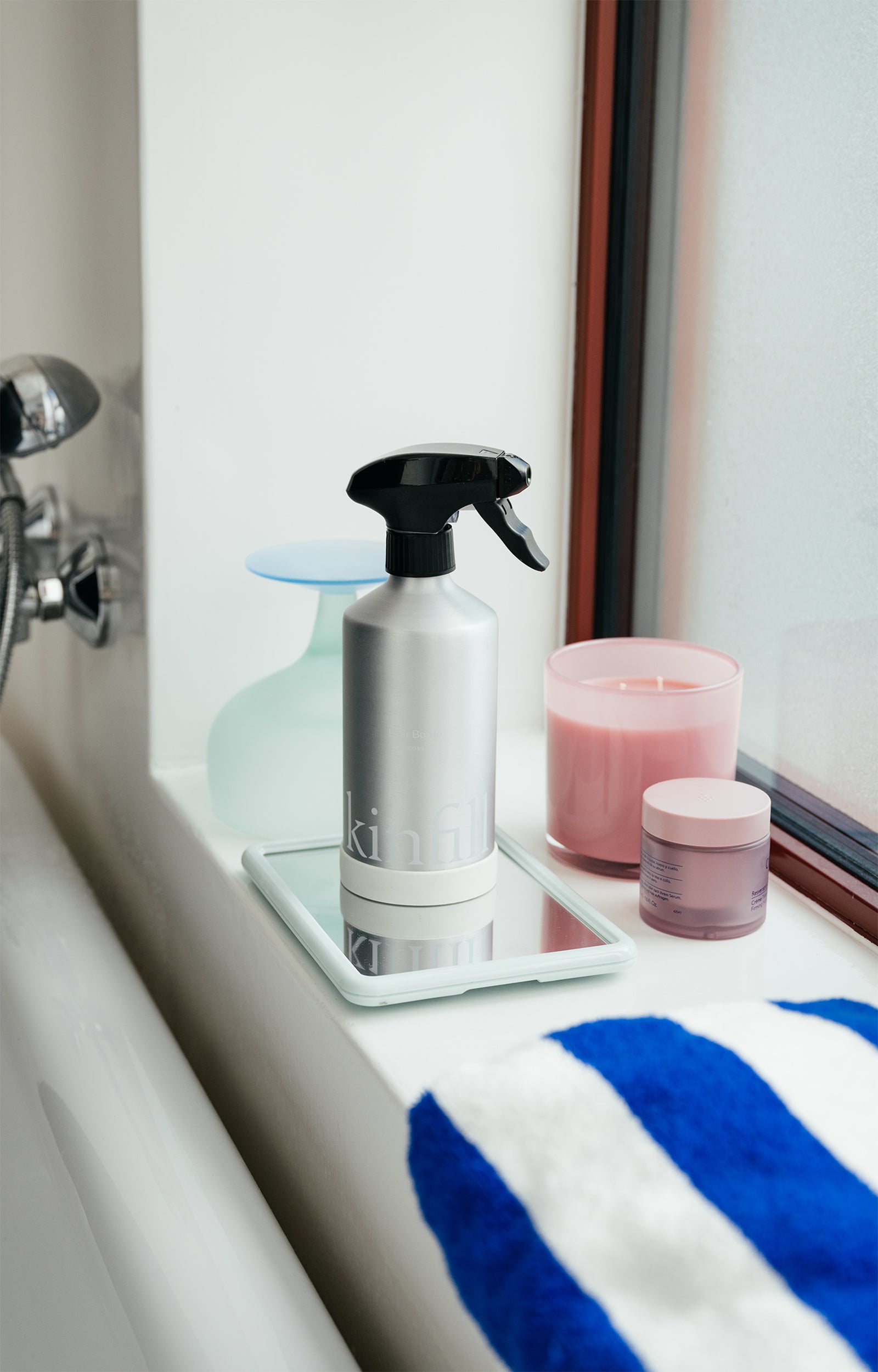 Glass & Mirror Cleaner